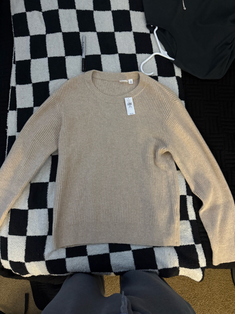 GAP kids Crewneck Sweater in Light Beige